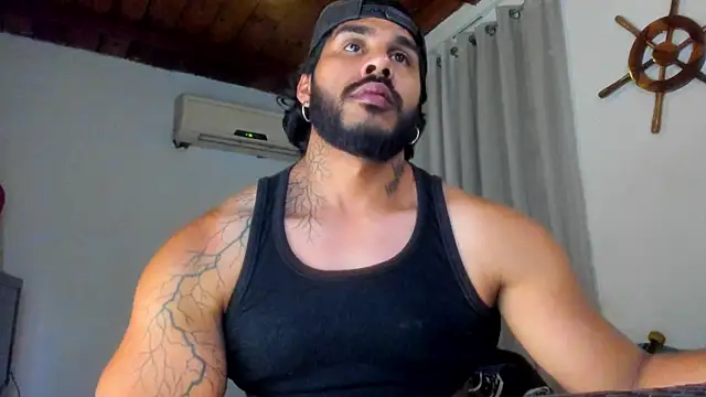 Snapshot of Artemis_Kazttman chatting on May 31, 4:36 pm Artemis Kazttman online show from May 31, 4:36 pm