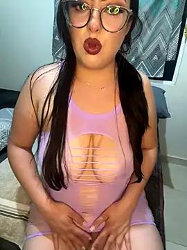 MileyGia online show from October 4, 2:42 am