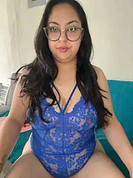 MileyGia online show from March 6, 2:35 pm