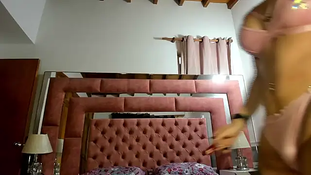 briana wonder69xxx online show from March 2, 8:37 pm