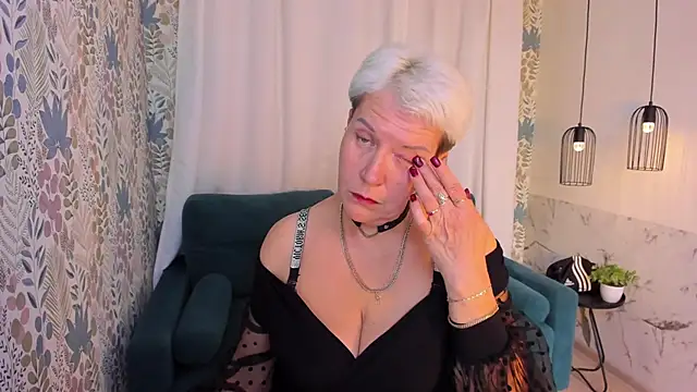 Snapshot of KathySunn chatting on April 23, 1:13 pm KathySunn online show from April 23, 1:13 pm