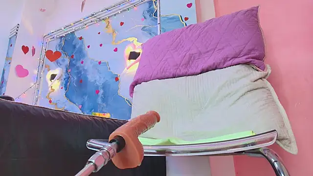 lorrayne  online show from February 25, 12:26 pm