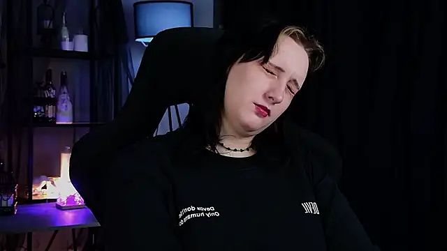 AsheLucker online show from February 15, 11:01 pm