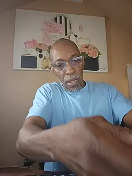 Snapshot of Lonelynudist59 chatting on June 17, 11:56 am Lonelynudist59 online show from June 17, 11:56 am