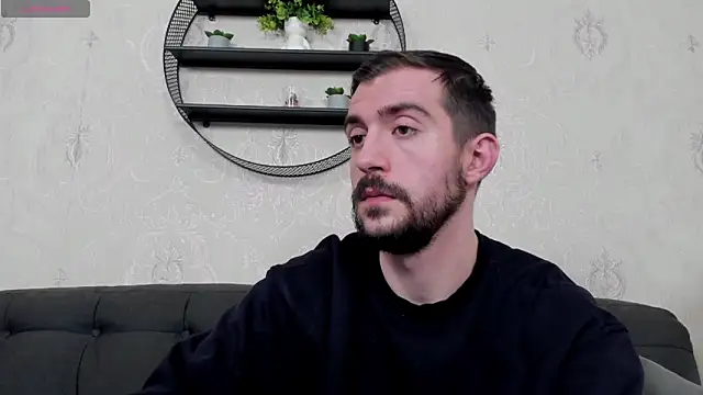 Snapshot of Dylan_Best chatting on April 23, 12:23 am Dylan Best online show from April 23, 12:23 am
