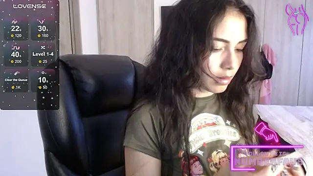 Snapshot of numberfav8 chatting on January 5, 10:29 pm numberfav8 online show from January 5, 10:29 pm