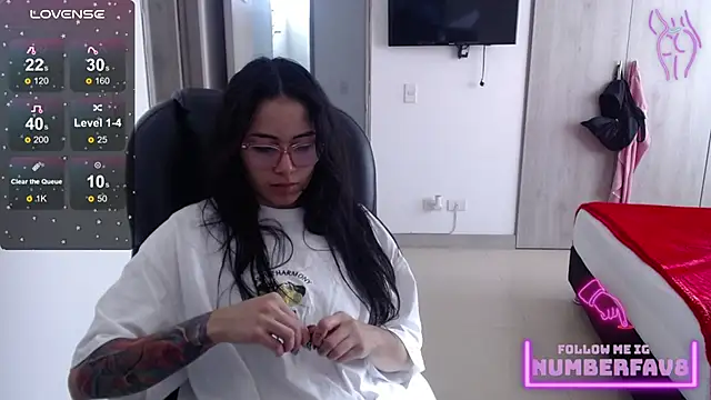 Snapshot of numberfav8 chatting on January 18, 9:34 pm numberfav8 online show from January 18, 9:34 pm