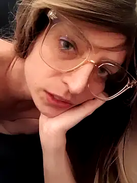 Snapshot of LouGabriel chatting on December 14, 9:56 pm LouGabriel online show from December 14, 9:56 pm