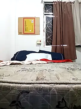 Taz2713 online show from February 24, 9:02 pm