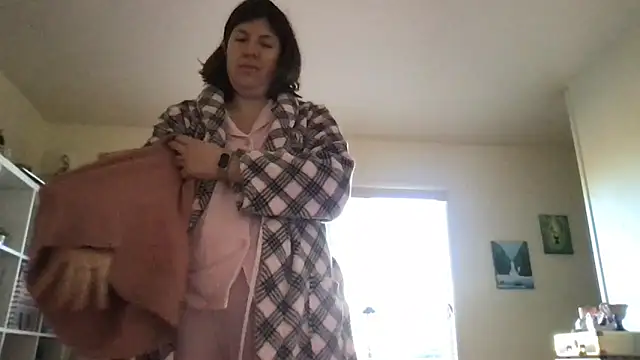 Snapshot of HYPHYtype chatting on November 21, 6:39 pm HYPHYtype online show from November 21, 6:39 pm