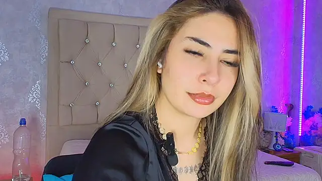 nini love01 online show from March 13, 4:08 am