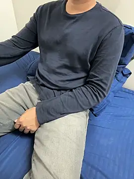 Arjun78877 online show from December 18, 7:31 pm