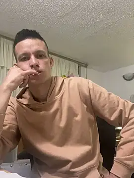 Snapshot of yequeal chatting on March 13, 1:43 am yequeal online show from March 13, 1:43 am