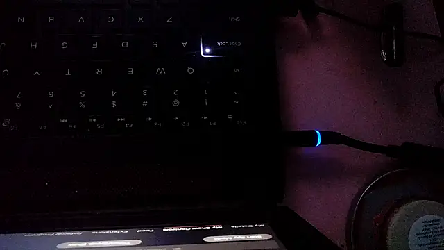 atlwebbie75 online show from October 28, 12:52 pm