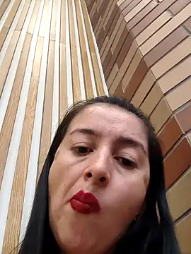 Snapshot of Cherry_1992 chatting on April 24, 8:33 pm Cherry 1992 online show from April 24, 8:33 pm