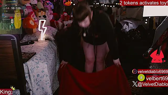 VelvetDiablo online show from April 9, 12:10 am