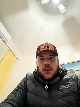 Snapshot of 1Aleks13 chatting on October 26, 12:05 am 1Aleks13 online show from October 26, 12:05 am