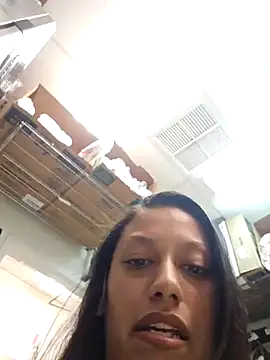 Snapshot of Nikkierosee chatting on December 13, 3:49 am Nikkierosee online show from December 13, 3:49 am