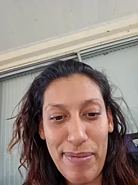 Snapshot of Nikkierosee chatting on December 15, 5:02 am Nikkierosee online show from December 15, 5:02 am