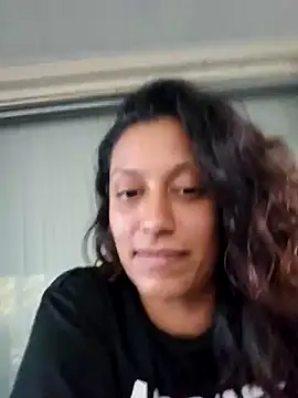 Snapshot of Nikkierosee chatting on December 15, 12:49 pm Nikkierosee online show from December 15, 12:49 pm