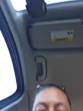 Snapshot of Nikkierosee chatting on December 31, 6:46 pm Nikkierosee online show from December 31, 6:46 pm