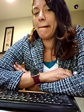 Snapshot of Nikkierosee chatting on February 9, 11:36 pm Nikkierosee online show from February 9, 11:36 pm