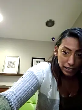 Snapshot of Nikkierosee chatting on February 26, 7:09 am Nikkierosee online show from February 26, 7:09 am