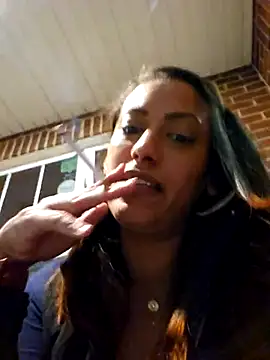 Snapshot of Nikkierosee chatting on March 4, 7:19 am Nikkierosee online show from March 4, 7:19 am