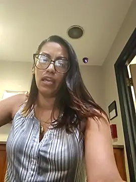 Snapshot of Nikkierosee chatting on March 14, 5:59 am Nikkierosee online show from March 14, 5:59 am