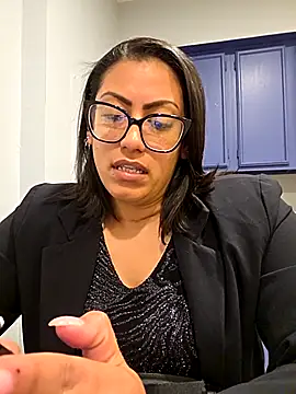 Snapshot of Nikkierosee chatting on January 6, 12:14 am Nikkierosee online show from January 6, 12:14 am
