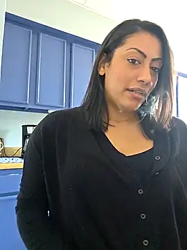 Snapshot of Nikkierosee chatting on March 1, 3:14 pm Nikkierosee online show from March 1, 3:14 pm