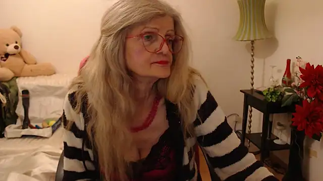 Snapshot of BlairFort chatting on January 7, 5:31 pm BlairFort online show from January 7, 5:31 pm