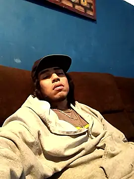 AlexAlejandro13 online show from January 10, 8:10 pm