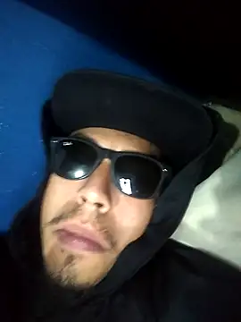 AlexAlejandro13 online show from April 21, 10:12 pm