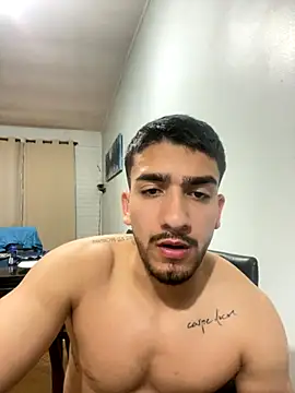 Snapshot of mailo05perez chatting on October 28, 12:03 am mailo05perez online show from October 28, 12:03 am