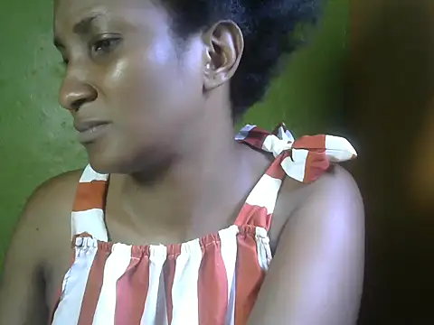 Snapshot of Athena_2019 chatting on April 16, 8:26 am Athena 2019 online show from April 16, 8:26 am