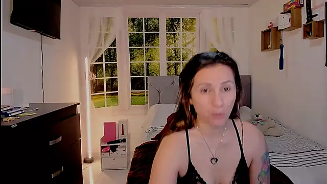 Snapshot of vanessabrown_ chatting on July 7, 4:00 pm vanessabrown online show from July 7, 4:00 pm