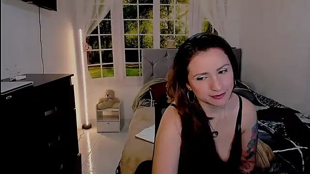 Snapshot of vanessabrown_ chatting on July 11, 6:43 pm vanessabrown online show from July 11, 6:43 pm
