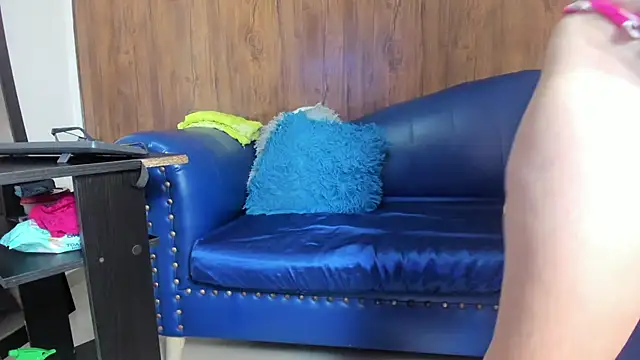 Snapshot of Mature_Skinny chatting on March 8, 12:52 pm Mature Skinny online show from March 8, 12:52 pm