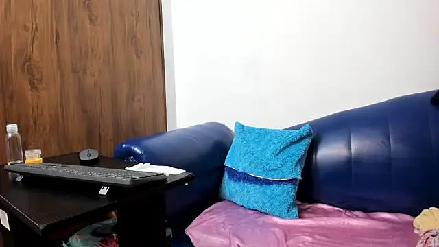 Snapshot of Mature_Skinny chatting on October 25, 7:05 am Mature Skinny online show from October 25, 7:05 am