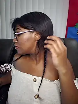 lollycoco online show from December 20, 7:15 am