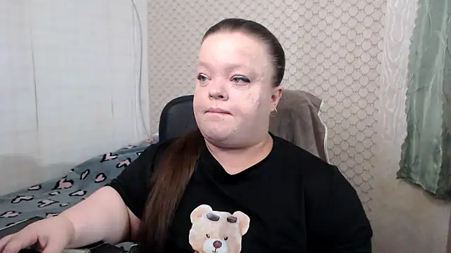 Janiffer MiMi online show from May 10, 4:01 pm