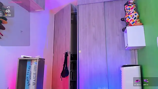 Snapshot of Ricardo_1998 chatting on April 19, 4:56 am Ricardo 1998 online show from April 19, 4:56 am