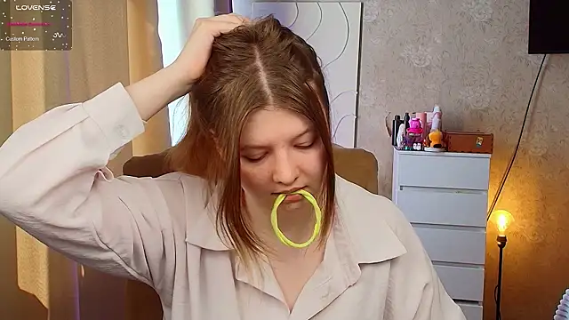 Vivian cutie online show from March 21, 10:31 am