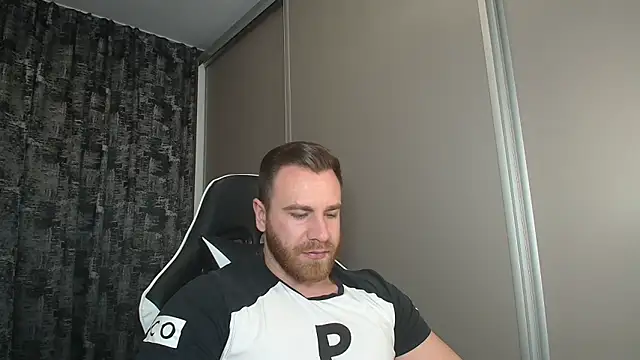 Thori92 online show from March 14, 6:29 pm