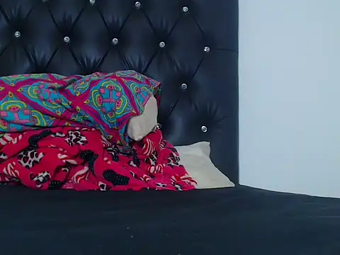 Snapshot of jeancarloscum12 chatting on December 3, 9:35 pm jeancarloscum12 online show from December 3, 9:35 pm