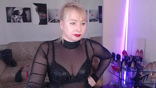 MistressMilfa online show from February 28, 10:52 am