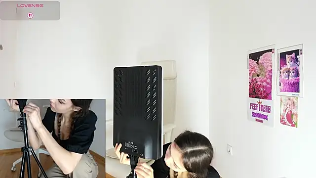 Snapshot of Michelle_Melnss chatting on April 16, 5:36 pm Michelle Melnss online show from April 16, 5:36 pm