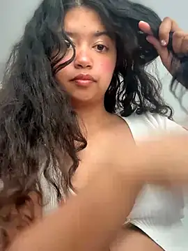Snapshot of Peach_Girll chatting on May 28, 2:25 pm Peach Girll online show from May 28, 2:25 pm