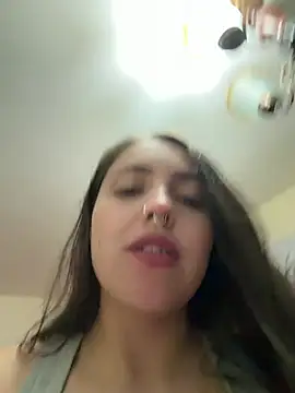 Snapshot of llanna_ chatting on June 7, 2:27 am llanna online show from June 7, 2:27 am